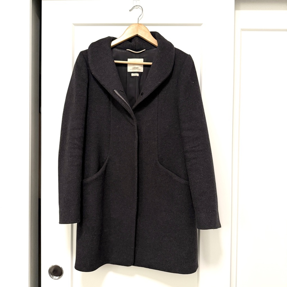 Wilfred Cocoon Wool Coat from Aritzia in Charcoal Grey